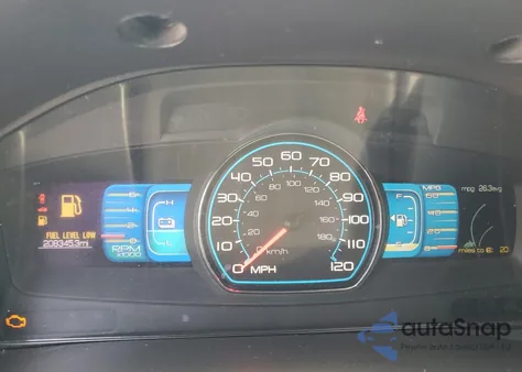 2012 Ford Fusion Hybrid z USA, uszkodzony, nr VIN 3FADP0L31CR218073